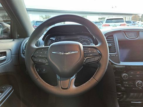 Used 2023 Chrysler 300 S image 22