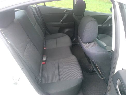Used 2012 MAZDA MAZDA3 i Sport FWD image 15