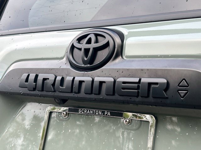 Used 2023 Toyota 4Runner TRD Off-Road Premium w/ Off Road Premium Plus Package AWD/4WD image 13