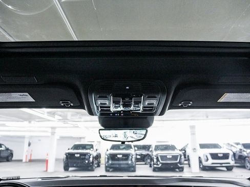 Used 2026 Cadillac Escalade Luxury image 12