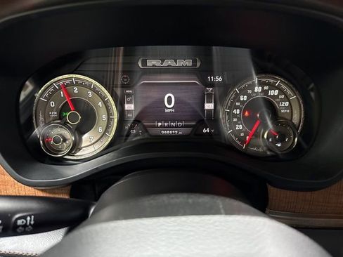 Used 2022 RAM 1500 Limited w/ Body-Colour Bumper Group AWD/4WD image 18