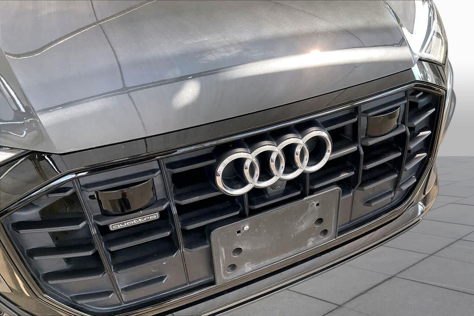 Used 2019 Audi Q8 Premium Plus w/ Premium Plus AWD/4WD image 29