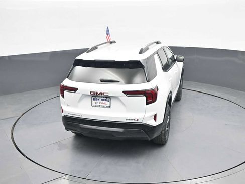 Used 2026 GMC Terrain AT4 w/ Convenience Package III AWD/4WD image 32