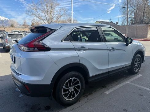 Used 2022 Mitsubishi Eclipse Cross ES image 4
