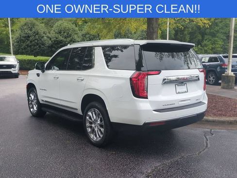Used 2022 GMC Yukon SLT w/ SLT Premium Package AWD/4WD image 3