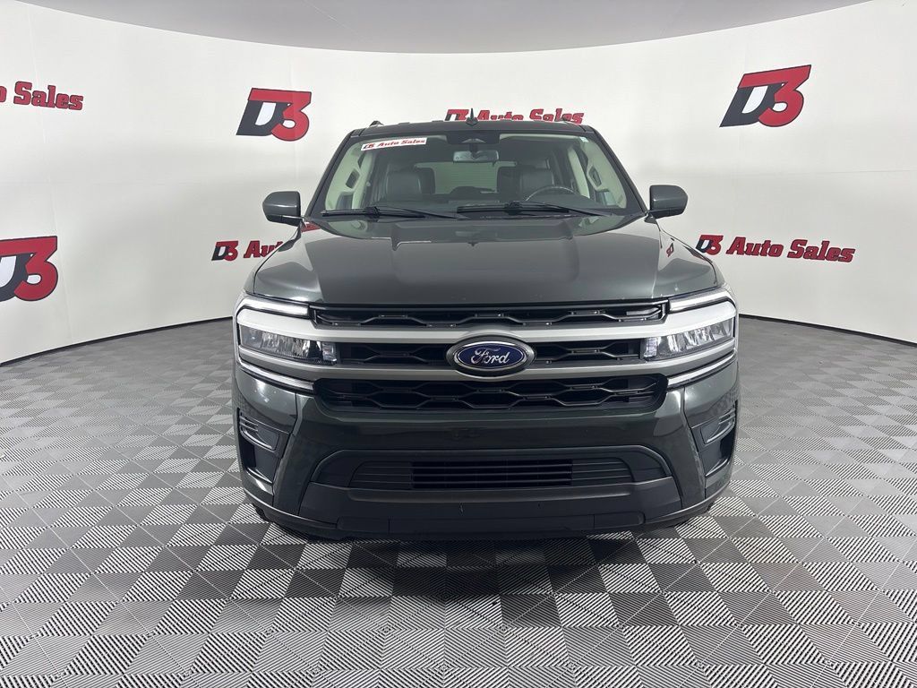 Used 2023 Ford Expedition XLT RWD image 9
