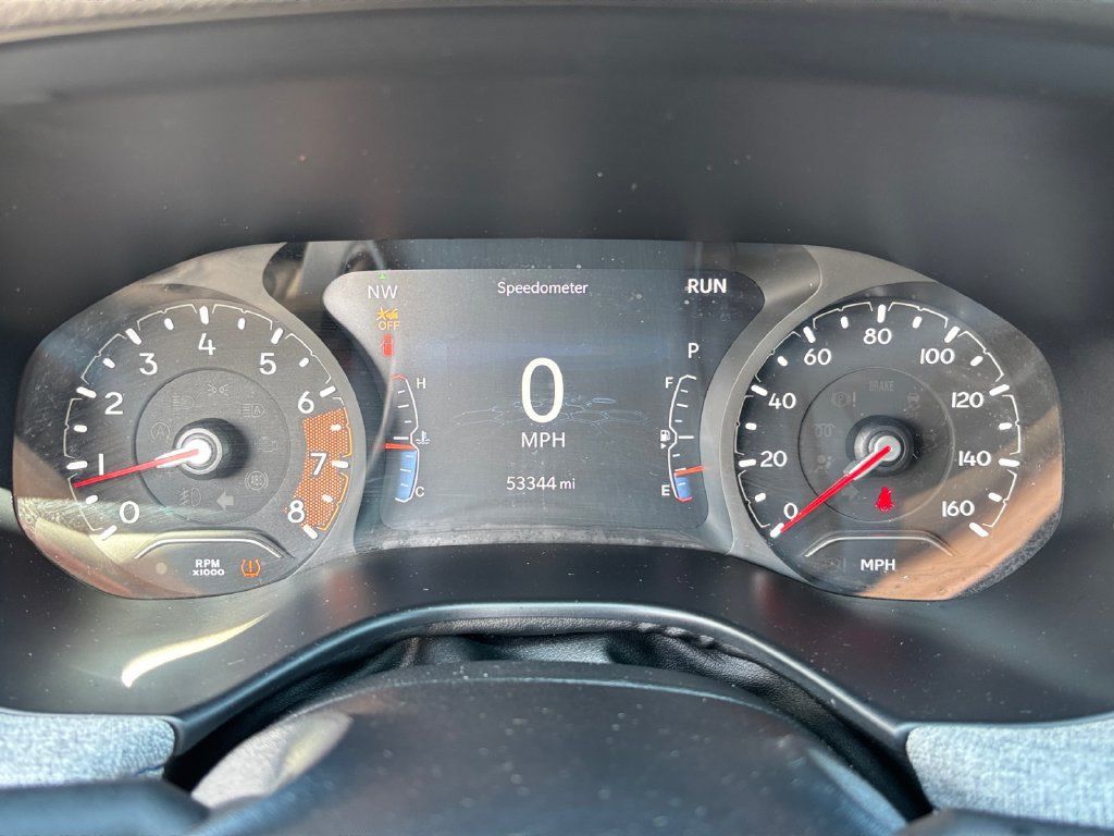 Used 2024 Jeep Compass Latitude AWD/4WD image 29