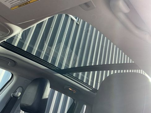 Used 2018 Jeep Compass Latitude w/ Popular Equipment Group image 10