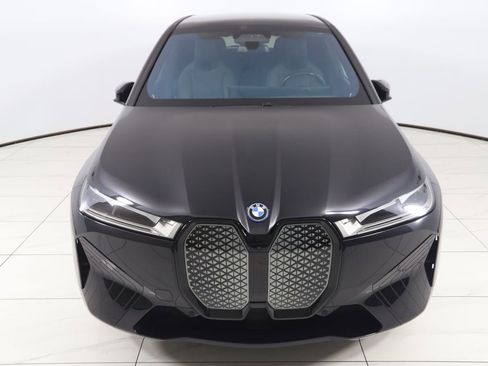 Used 2023 BMW iX xDrive50 w/ Sport Package AWD/4WD image 60