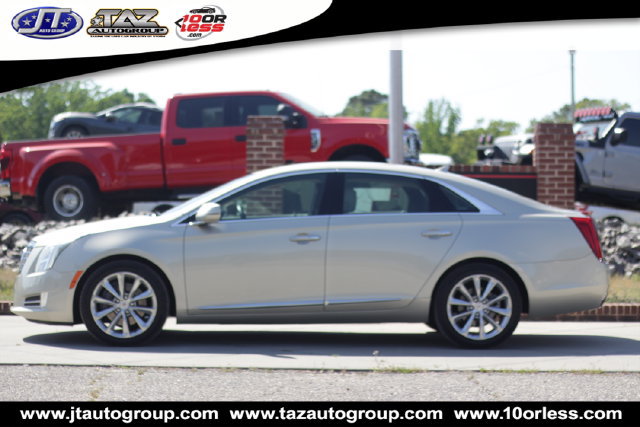 Used 2014 Cadillac XTS Luxury w/ Driver Awareness Package FWD image 3