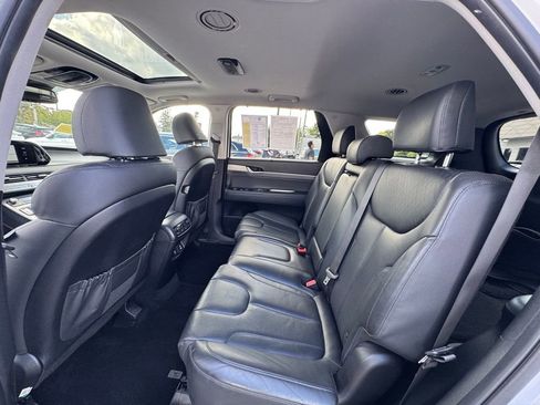 Used 2022 Hyundai Palisade SEL w/ 8P Bench Seat Package image 15