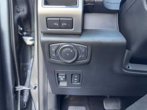 Used 2019 Ford F150 Platinum w/ Equipment Group 701A Luxury image 25