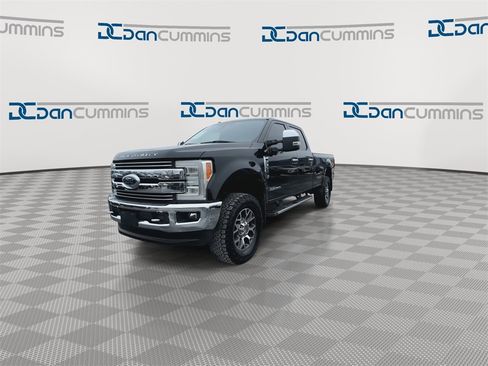 Used 2017 Ford F350 Lariat w/ Lariat Ultimate Package image 4