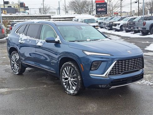 New 2026 Buick Enclave Avenir w/ Super Cruise Package image 3