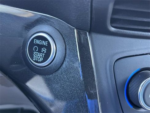 Used 2017 Ford Escape Titanium image 37