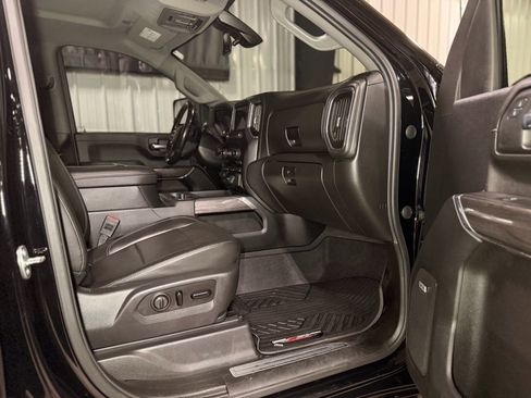 Used 2020 Chevrolet Silverado 2500 LTZ w/ LTZ Plus Package image 23