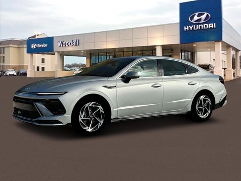 New 2025 Hyundai Sonata SEL image 2
