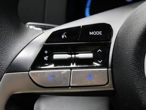 Used 2024 Hyundai Elantra SE FWD image 26