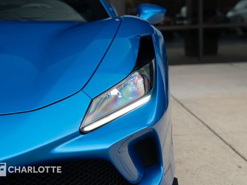 Used 2021 Ferrari F8 Tributo image 6