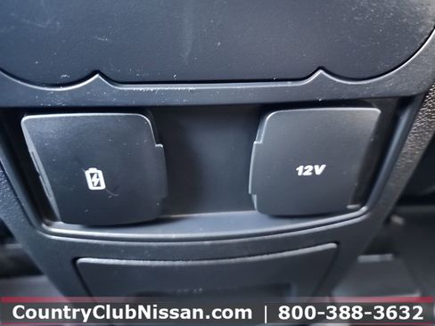 Used 2022 Ford Explorer XLT w/ Equipment Group 202A image 25