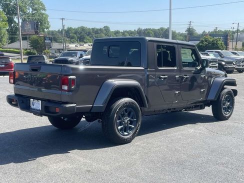 New 2026 Jeep Gladiator Sport AWD/4WD image 8