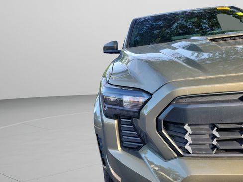 Used 2025 Toyota Tacoma TRD Sport RWD image 10