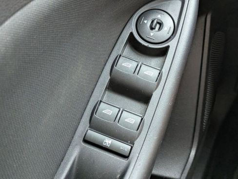 Used 2015 Ford Focus SE w/ SE Sport Package FWD image 22