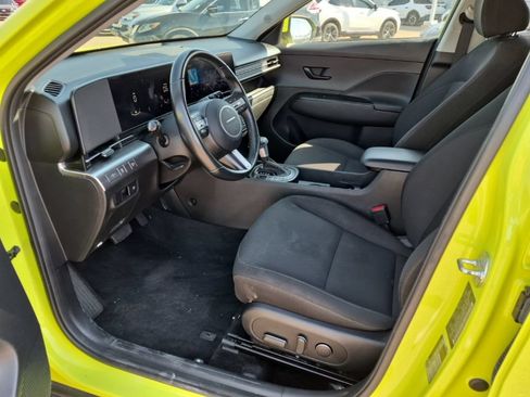 Used 2025 Hyundai Kona SEL FWD image 10