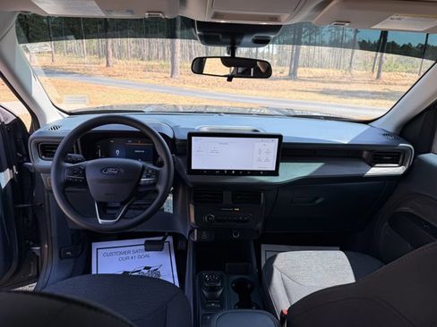 Used 2025 Ford Maverick XL image 14