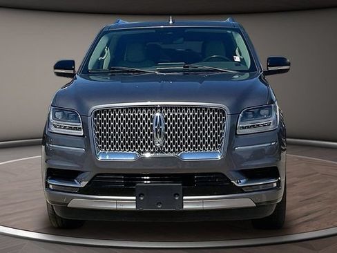 Used 2021 Lincoln Navigator Reserve AWD/4WD image 3
