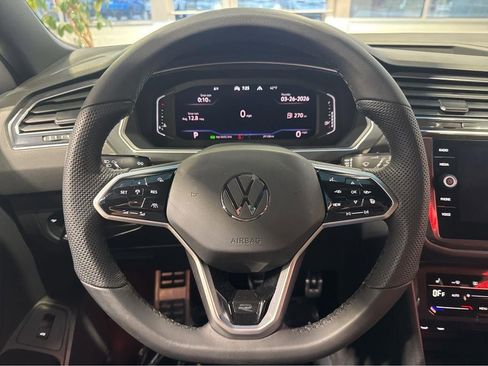 Used 2022 Volkswagen Tiguan SEL R-Line AWD/4WD image 18
