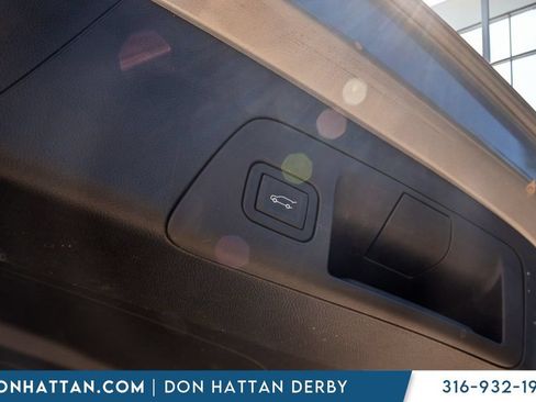 Used 2023 Buick Envision Essence w/ Sport Touring Package AWD/4WD image 31