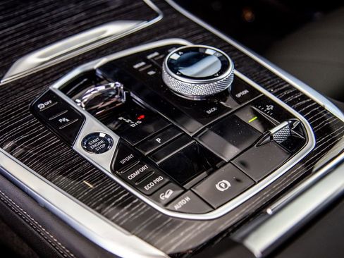 New 2026 BMW X7 xDrive40i w/ Executive Package image 15