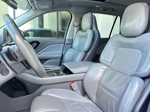 Used 2021 Lincoln Aviator Grand Touring w/ Equipment Group 301A AWD/4WD image 5