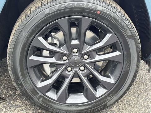 New 2026 Jeep Grand Cherokee L Limited AWD/4WD image 33