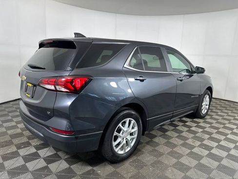 Used 2023 Chevrolet Equinox LT image 3