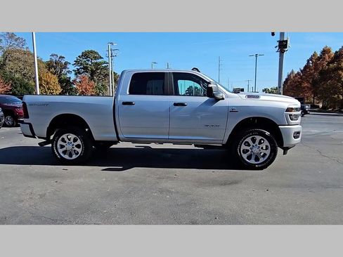 New 2026 RAM 2500 Big Horn AWD/4WD image 32