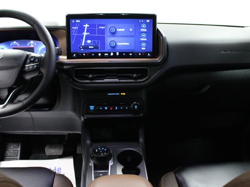 Used 2025 Ford Bronco Sport Outer Banks w/ Outer Banks Tech Package+ image 17