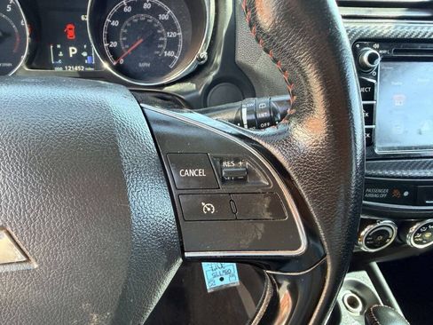 Used 2017 Mitsubishi Outlander Sport ES AWD/4WD image 15