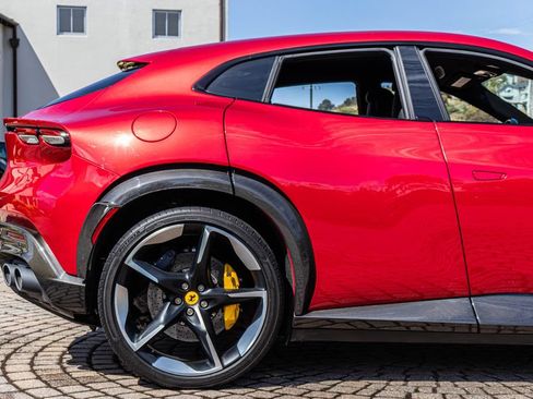 Used 2023 Ferrari Purosangue AWD/4WD image 17