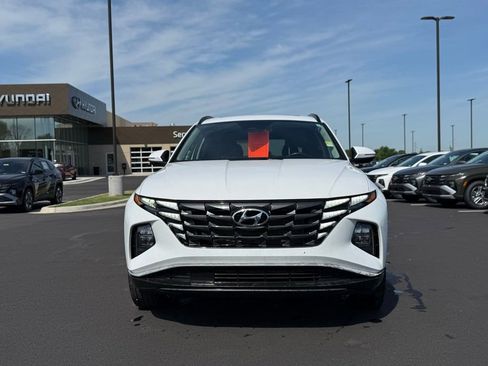 Used 2022 Hyundai Tucson SEL w/ Convenience Package image 2