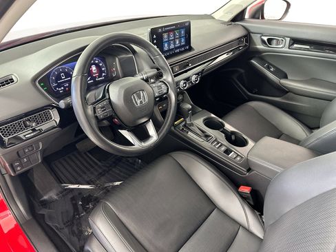 Used 2022 Honda Civic Touring image 9