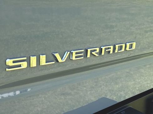 Used 2024 Chevrolet Silverado 1500 LT AWD/4WD image 32