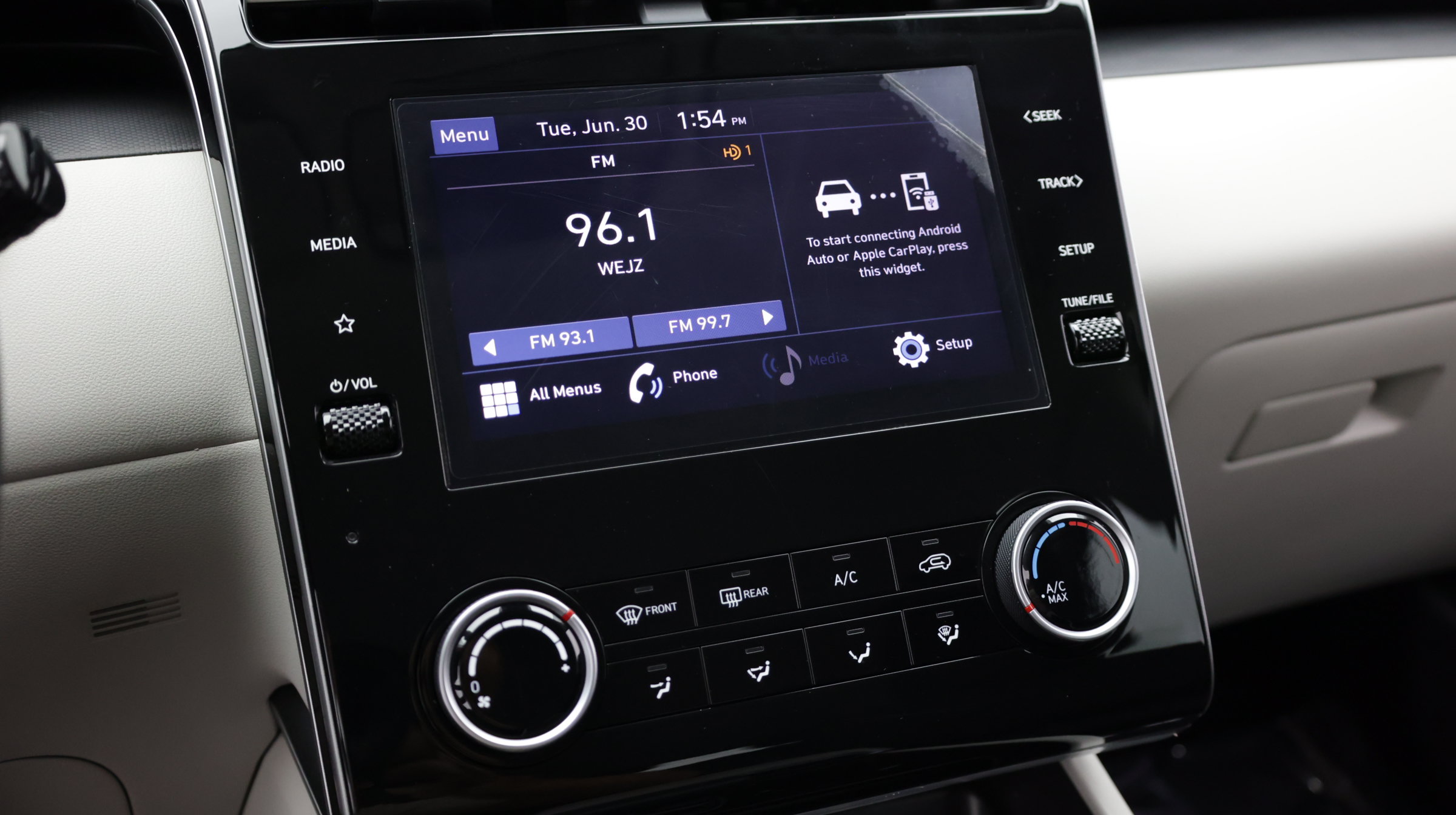Used 2024 Hyundai Tucson SE FWD image 17