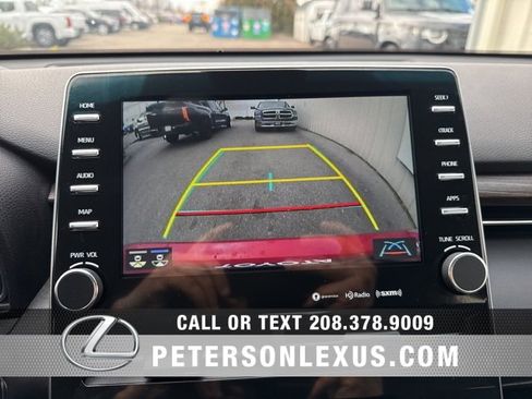 Used 2022 Toyota Avalon XLE image 16