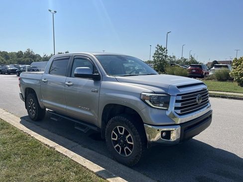 Used 2021 Toyota Tundra Limited w/ Limited Premium Package AWD/4WD image 2