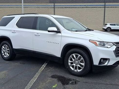 Certified 2021 Chevrolet Traverse LT AWD/4WD image 2