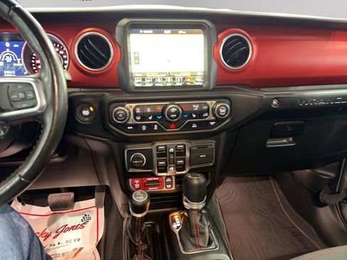 Used 2022 Jeep Wrangler Unlimited Rubicon w/ Xtreme Recon 35" Tire Package image 31