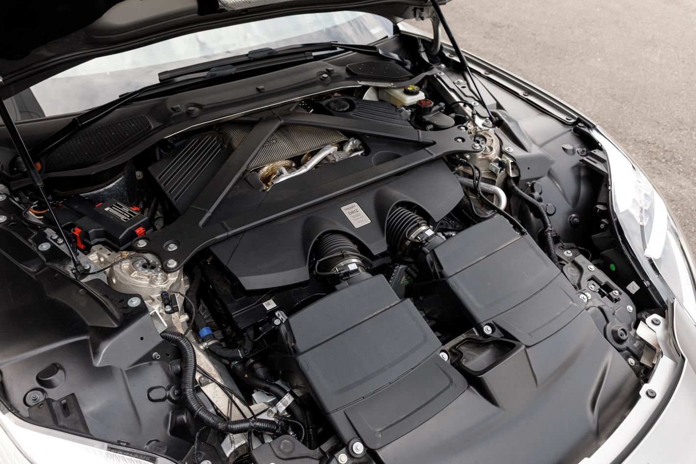 Used 2024 Aston Martin DB12 Coupe RWD image 57