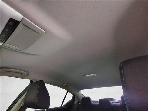 Used 2020 Nissan Altima 2.5 S FWD image 16